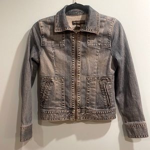 Banana Republic Women’s Zip Up Jean Jacket